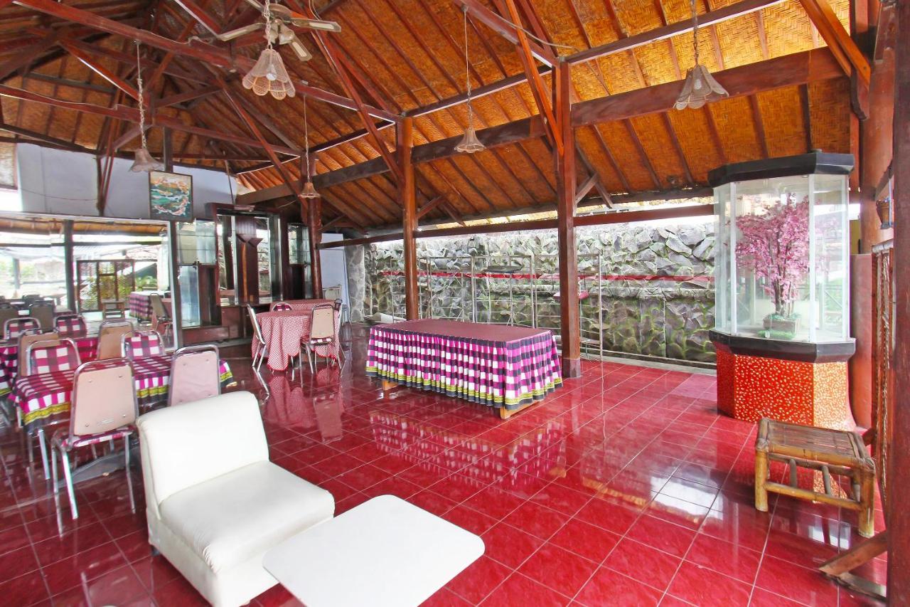 מטאראם Oyo 91516 Wisata Hotel מראה חיצוני תמונה
