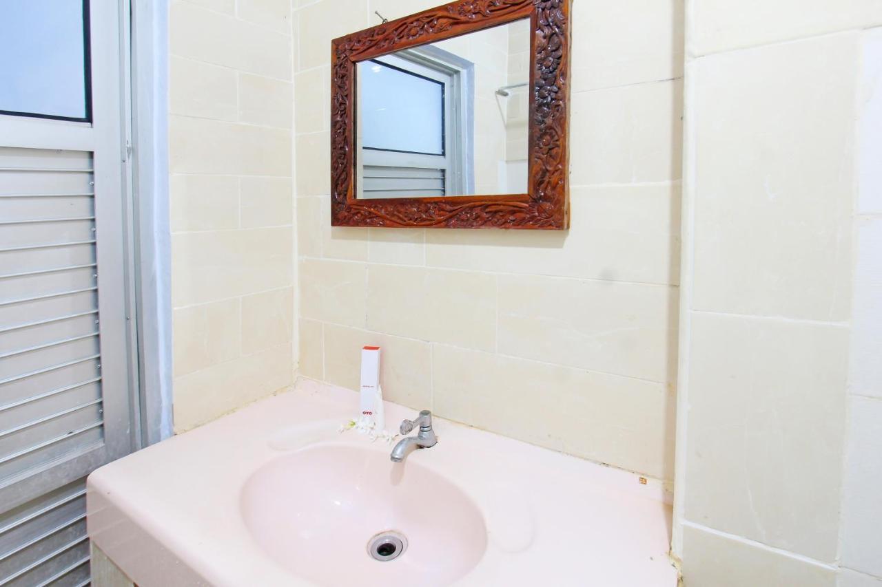 מטאראם Oyo 91516 Wisata Hotel מראה חיצוני תמונה